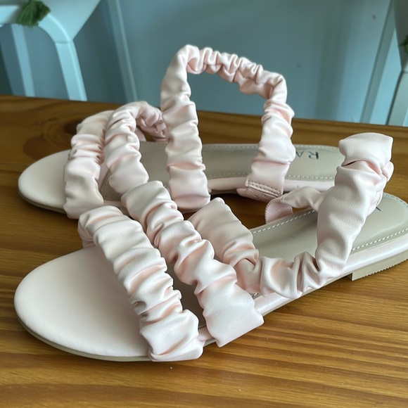 Raid Strappy sandals - Picture 2 of 3